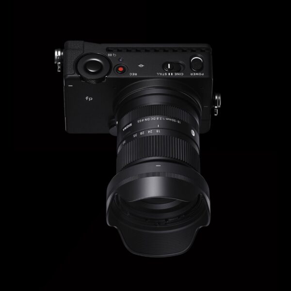 Contemporary<br class="hb"> SIGMA 18-50mm f/2.8 DC DN — изображение 6